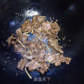 西芹炒牛肉的做法步骤：9