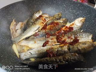 焖干鱼的做法步骤：4