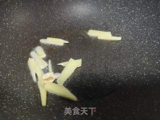 焖干鱼的做法步骤：2