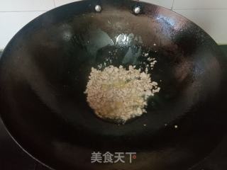 胡萝卜肉酱拌面的做法步骤：2