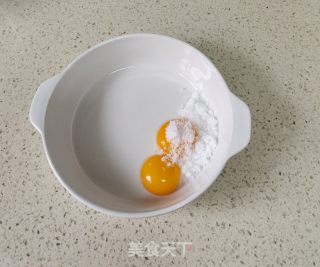 蝶豆花粉蒸蛋糕的做法步骤：1