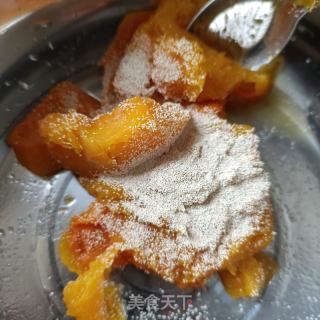 车前草肉丁南瓜包的做法步骤：1