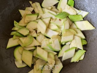 清炒西葫芦的做法步骤：7