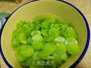 莴笋干的做法步骤：4