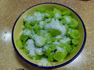 莴笋干的做法步骤：3