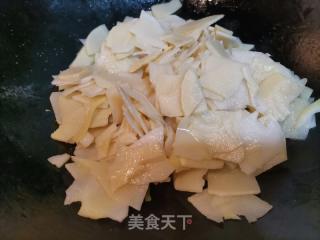 青蒜炒冬笋的做法步骤：6