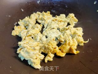 春天清肺润燥美食～百合炒鸡蛋的做法步骤：5