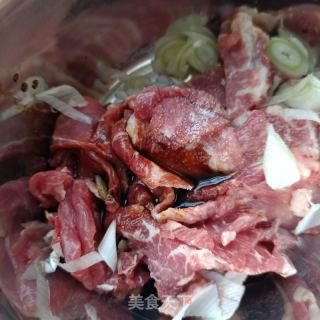 香菜拌驴肉的做法步骤：6