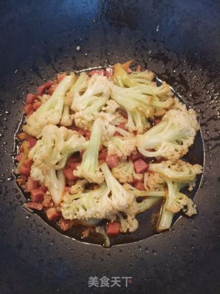 菜花炒腊肉的做法步骤：7