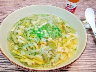 时令河鲜美食～太湖莼菜汤的做法步骤：5