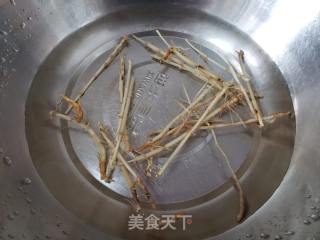 茅根瓜皮汤的做法步骤：2