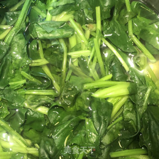 菠菜肉丝汤面的做法步骤：5