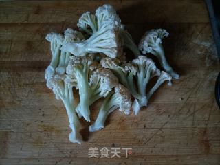 干煸菜花的做法步骤：1