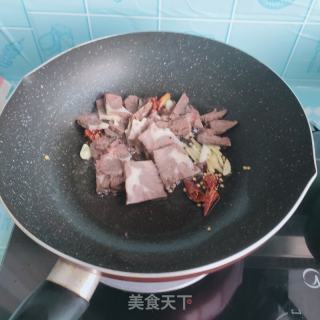 驴肉炒芹菜的做法步骤：7