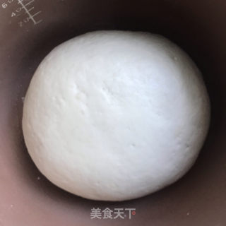 韭菜鸡蛋蒸饺的做法步骤：1