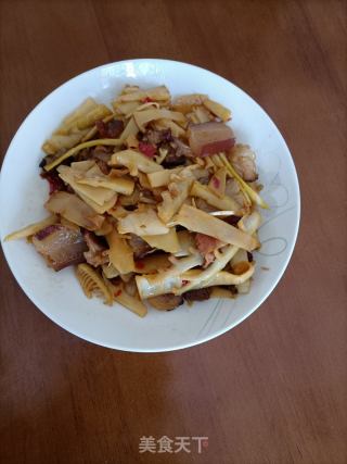 腊肉炒春笋的做法步骤：12