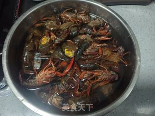 红烧小龙虾的做法步骤：1
