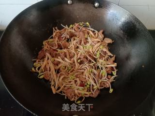 千张豆芽炒肉的做法步骤：8