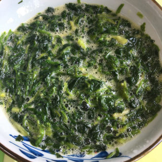 荠菜炒鸡蛋的做法步骤：4