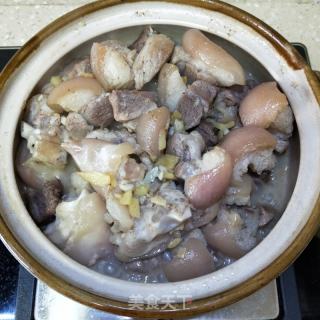 沙姜焗猪脚的做法步骤：12