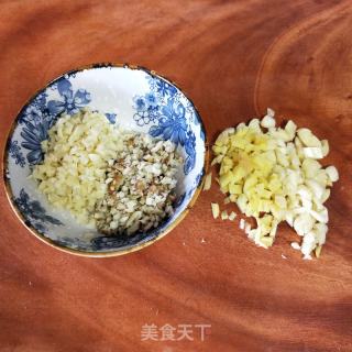 沙姜焗猪脚的做法步骤：5