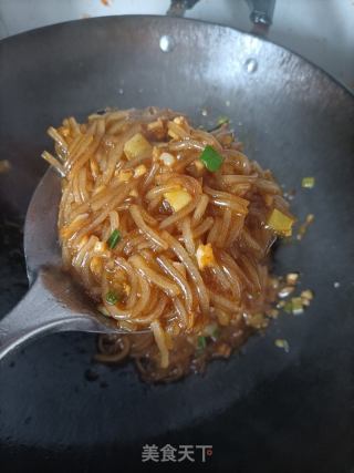 素馅豆芽煎饺的做法步骤：7