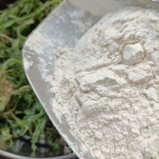 茵陈黑面馍的做法步骤：2