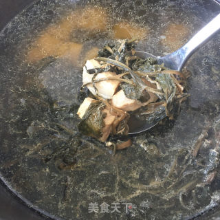 苦菜煲瘦肉的做法步骤：6