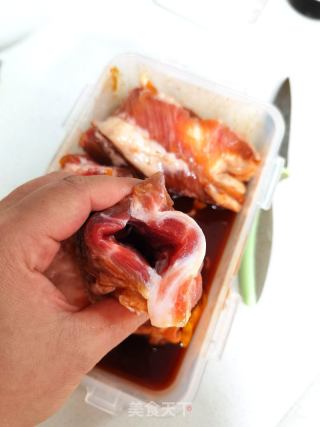 超简单又好吃的咸蛋黄叉烧的做法步骤：3