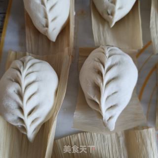 茵陈鲜肉包的做法步骤：17
