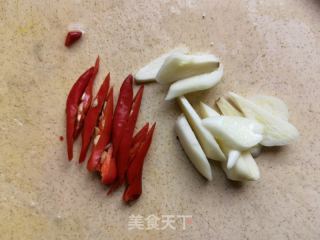 蒸楮桃穗炒包菜的做法步骤：3