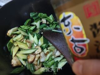 青椒黄瓜炒肉片的做法步骤：8