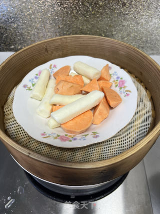 快手营养山药三明治早餐的做法步骤：1