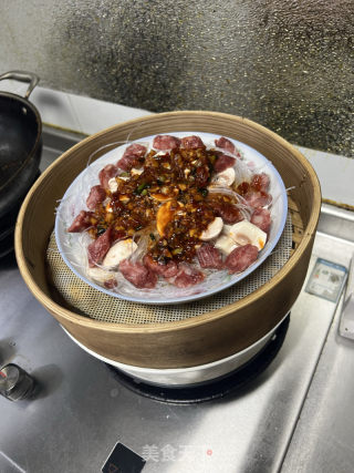 口蘑香肠蒸粉丝的做法步骤：11