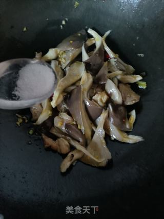 平菇炒肉片的做法步骤：7