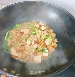 豆泡烧肉的做法步骤：5