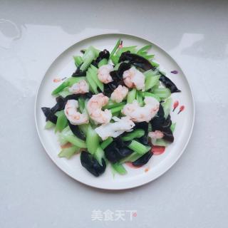 虾仁芹菜的做法步骤：6