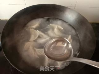 韭菜虾皮饺子的做法步骤：11