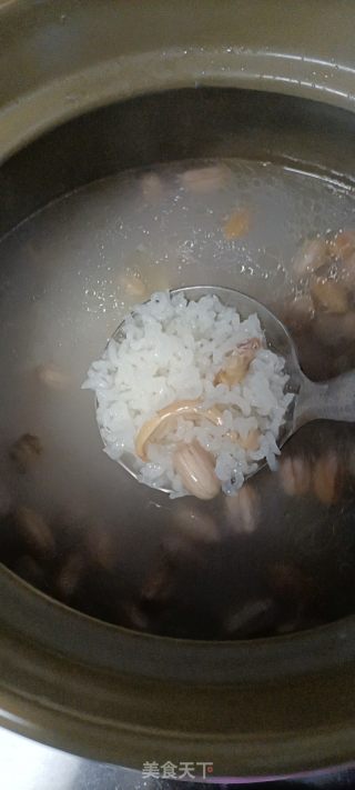 墨鱼花生粥的做法步骤：10