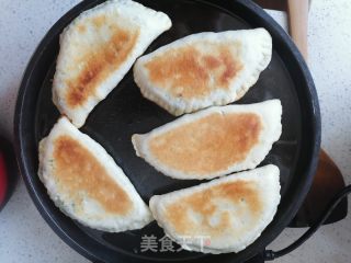 韭菜盒子的做法步骤：8