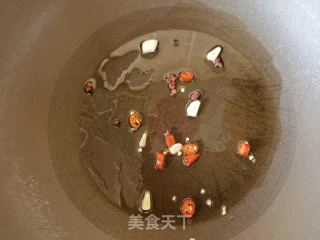 茼蒿杆炒肉丝的做法步骤：4