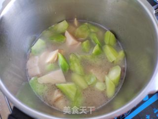 咸肉炖双笋的做法步骤：9