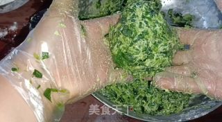 菜馍（菠菜菜团）的做法步骤：4
