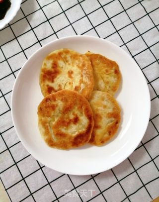 猪肉胡萝卜馅饼的做法步骤：13