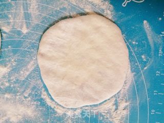 猪肉胡萝卜馅饼的做法步骤：10