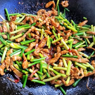 蒜苔炒肉丝的做法步骤：8