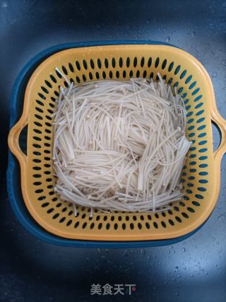 香豆皮拌豆芽的做法步骤：3