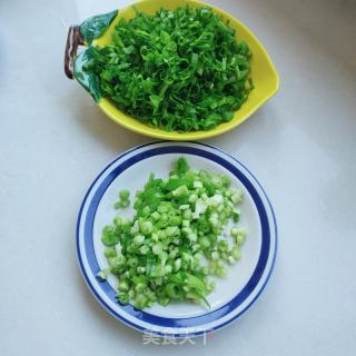 香葱油酥饼的做法步骤：2