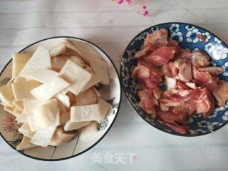 杏鲍菇炒肉的做法步骤：3