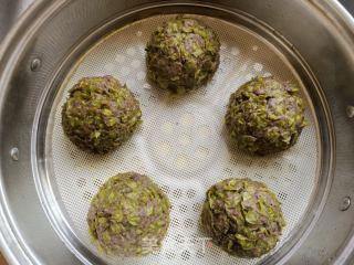 黑全麦榆钱窝窝的做法步骤：10